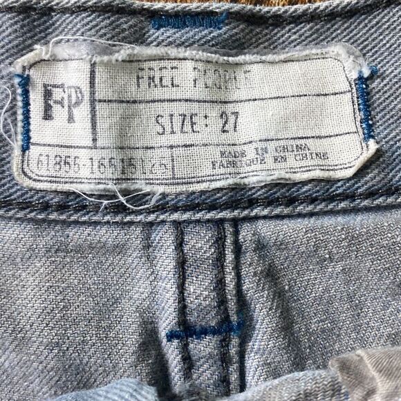 Free People charcoal wash gray denim jean fray shorts embroider Sz 27 - Picture 5 of 8